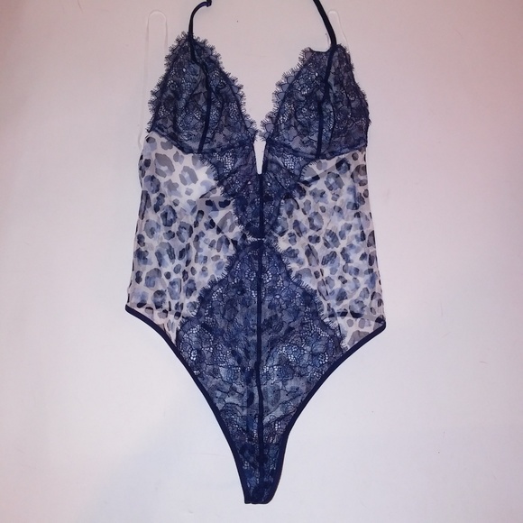 Victoria Secret Lingerie - Picture 7 of 8